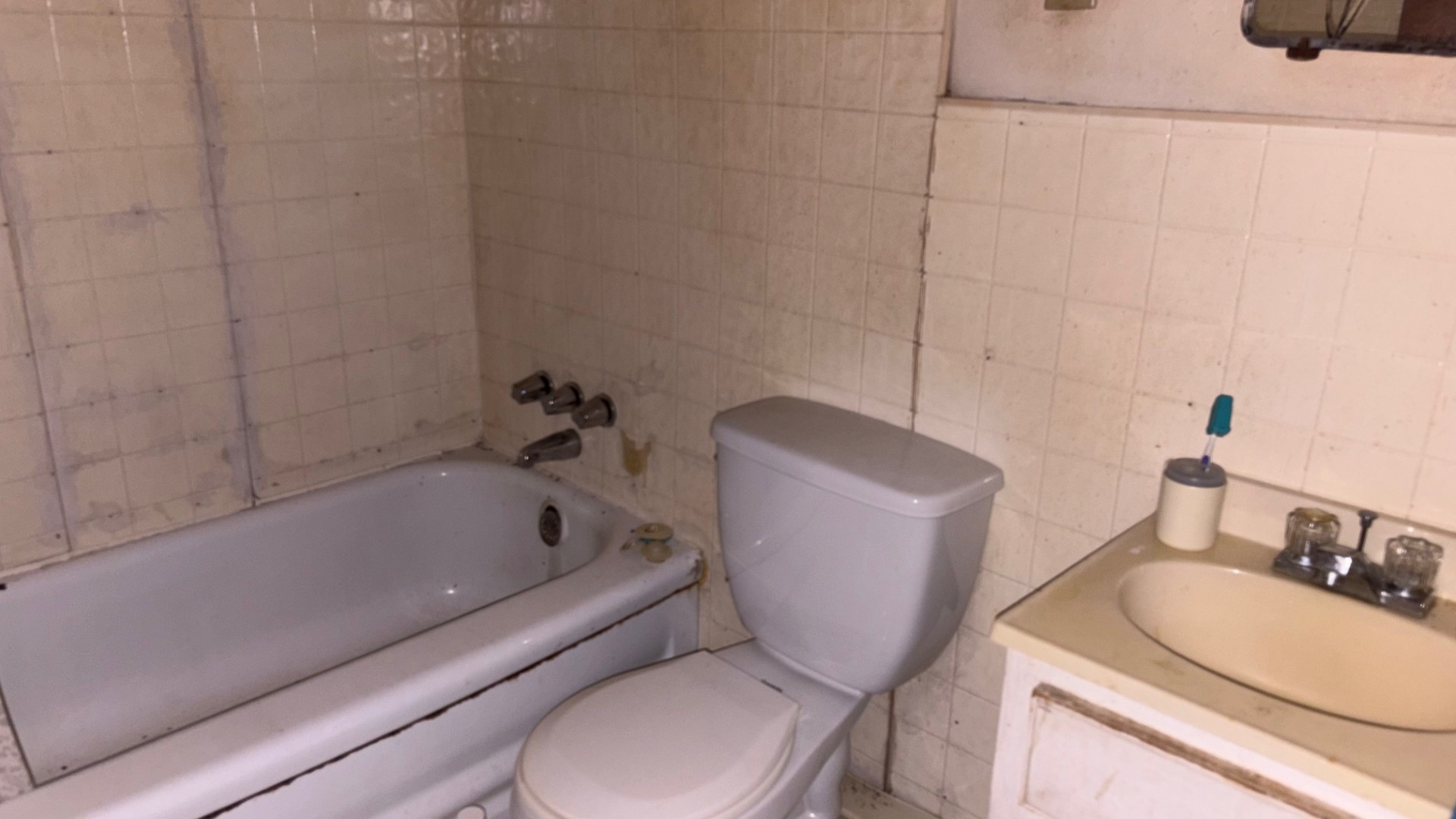 Bathroom with tile floors in Memphis investment property 38106