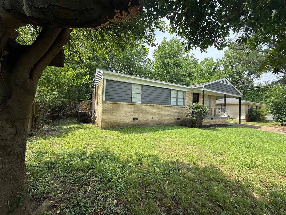 Primary bedroom with natural light in Memphis house for sale