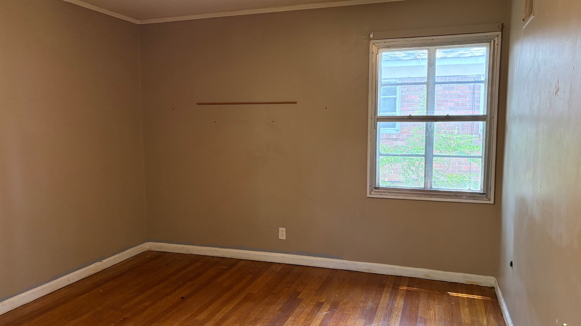 Spacious primary bedroom in Memphis rental home