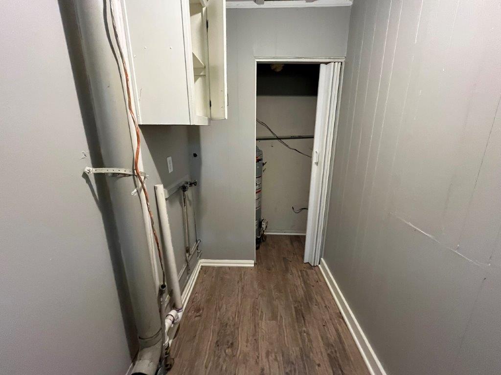 Back door and covered entry in investment property for sale Memphis