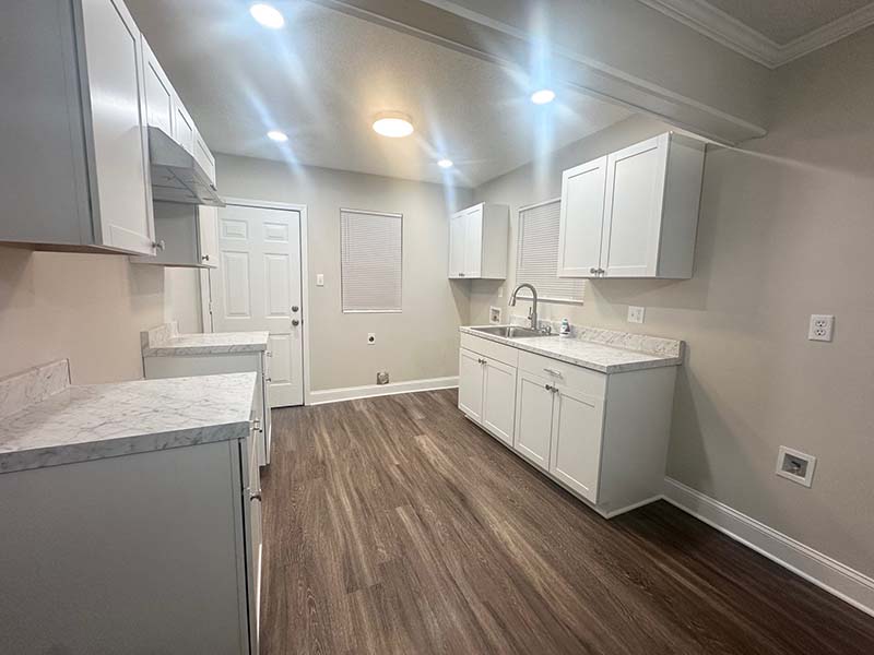 Kitchen with Updated Cabinets and Appliances in Memphis Property