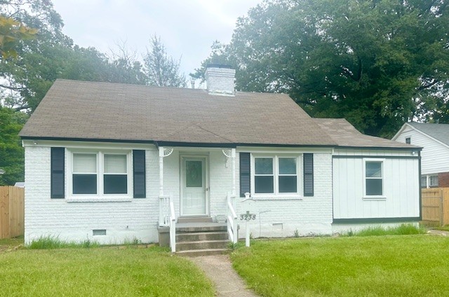 Front view of remodeled home in Chickasaw Gardens, East Memphis -Beautifully Remodeled, 3 bed, 1 bath Home For Sale in Memphis – 3238 Highland Park Place | $190,000