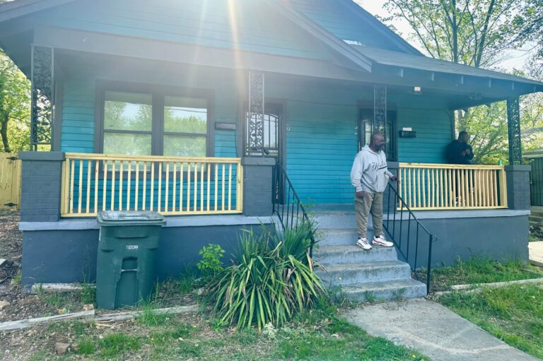 Front view of fully remodeled duplex in 38114 Memphis