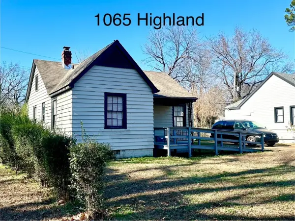 1065 South Highland Street, Memphis
