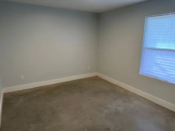 Brand new construction with a 1 year builder warranty. Above market finishes, tile back splash, polished concrete floors, 5 panel doors, Modern lighting, tile & glass showers and modern elevation. House has a tenant waiting to move in at $1795 per month,