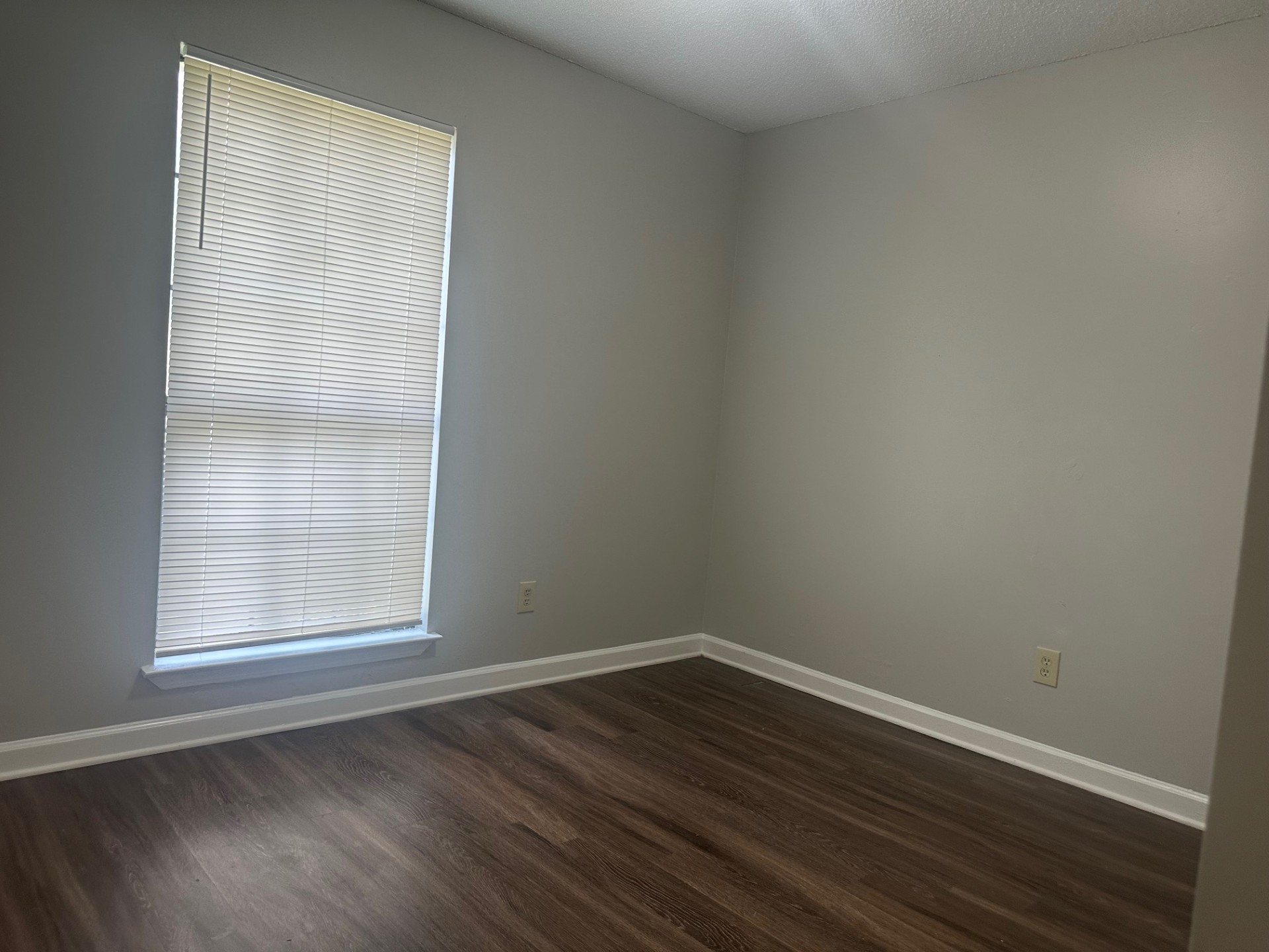 Backyard Area Perfect for Tenants in Rental Property Memphis 38127